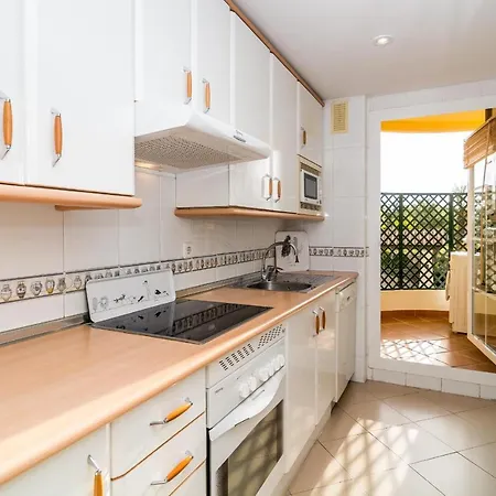 Sag - Elegant 2 Bedroom With Terrace * Marbella